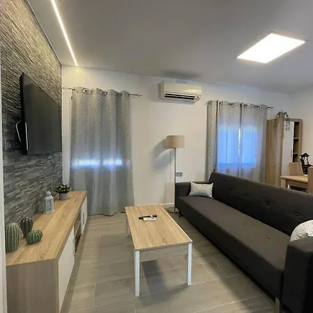 Appartement Family Flat Close To The Centre-v-estrell *