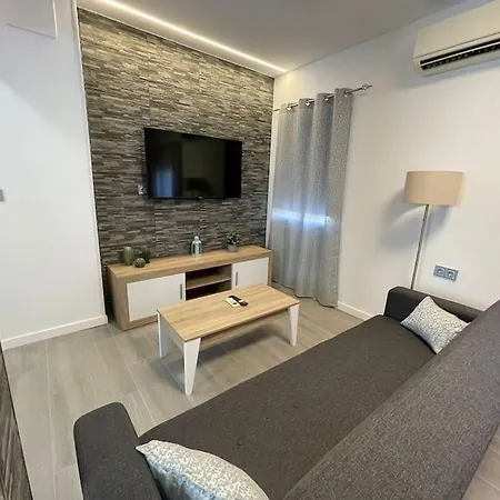 Family Flat Close To The Centre-v-estrell Málaga