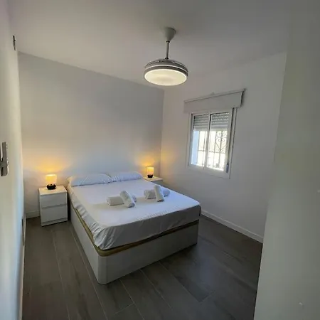 Family Flat Close To The Centre-v-estrell * Málaga